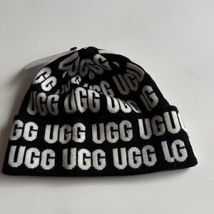 UGG LOGO HAT